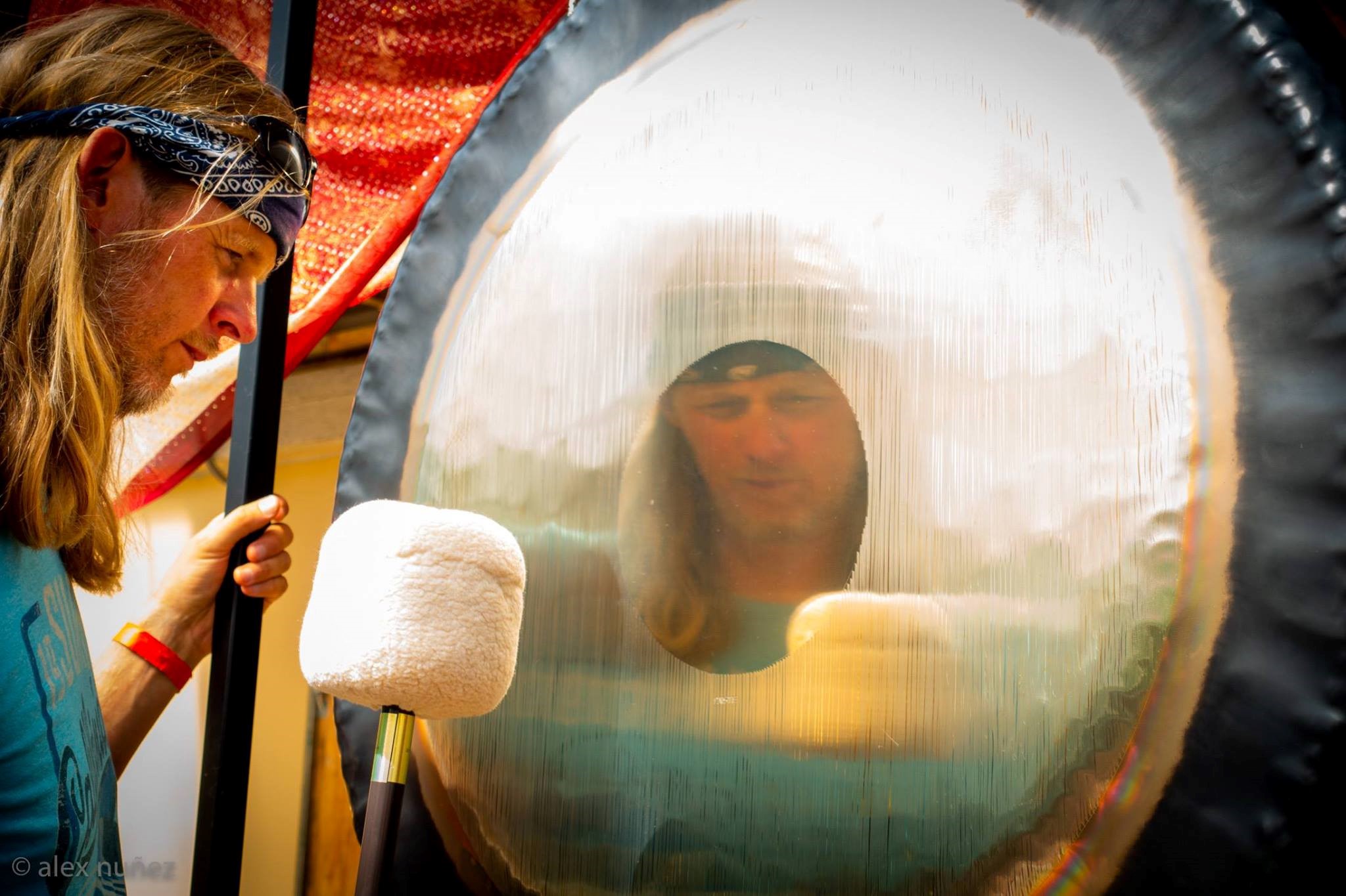 19 mars: Gongbad - en vibrerande upplevelse